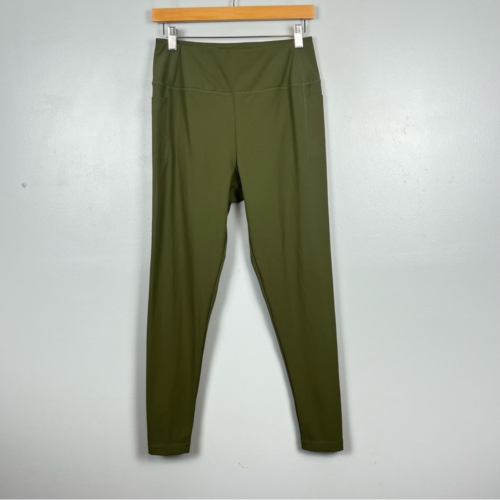 T by Talbots olive green side pocket athletic leggings, medium.